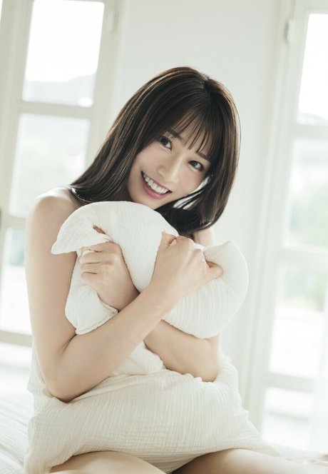 Saika Kawakita top model image