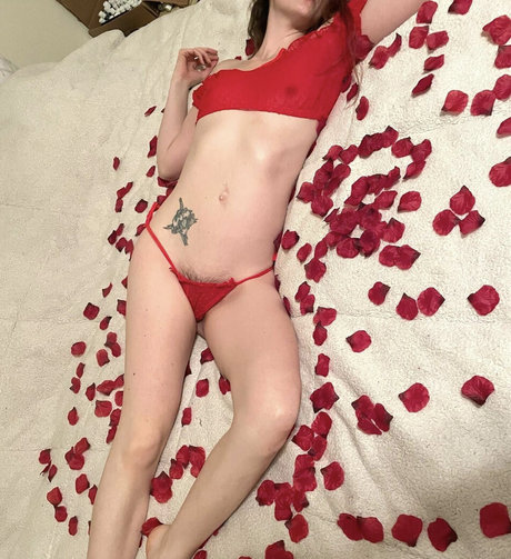 Cay Wild model hd img