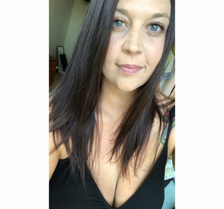 tallnerdywoman pornstar top image