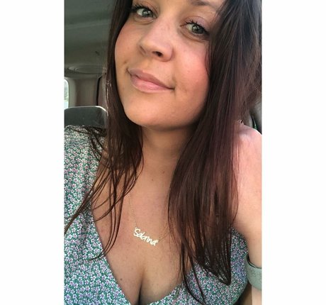 tallnerdywoman star nice pic