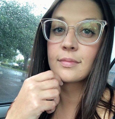 tallnerdywoman pornstar high quality image