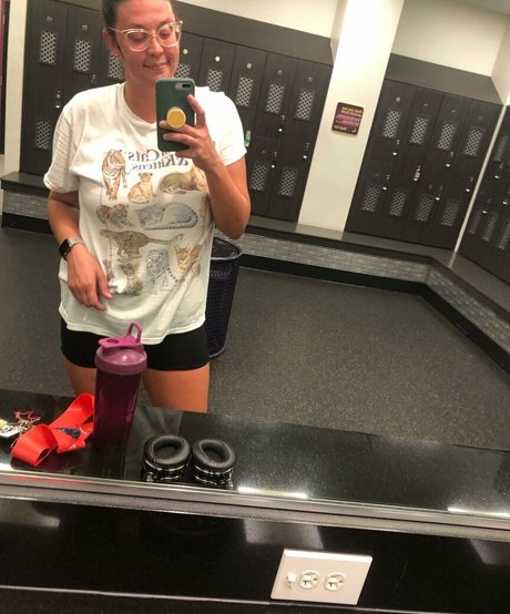 tallnerdywoman model archive