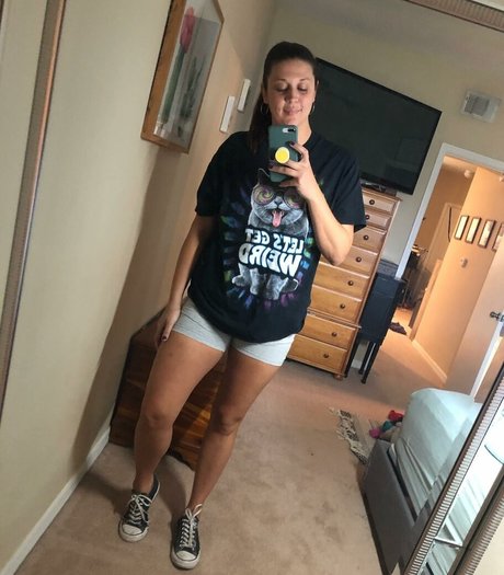 tallnerdywoman nude model images