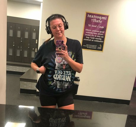 tallnerdywoman model xxx pictures