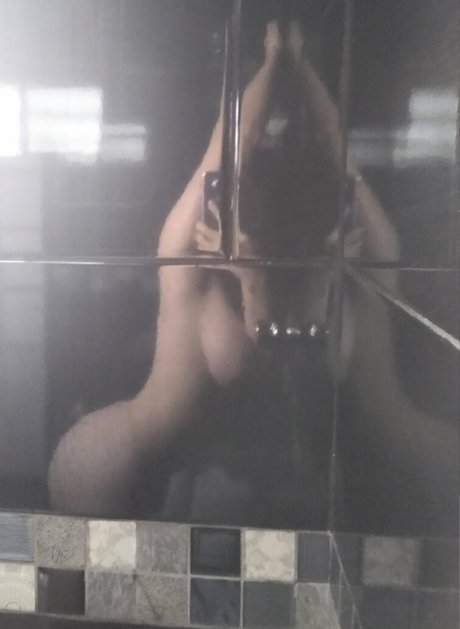 Becka666 erotic model pics