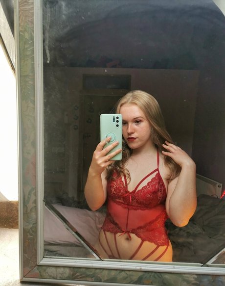 Thatlittleminigirl model exclusive images