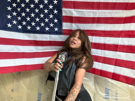 emilycheree naked pornstar image