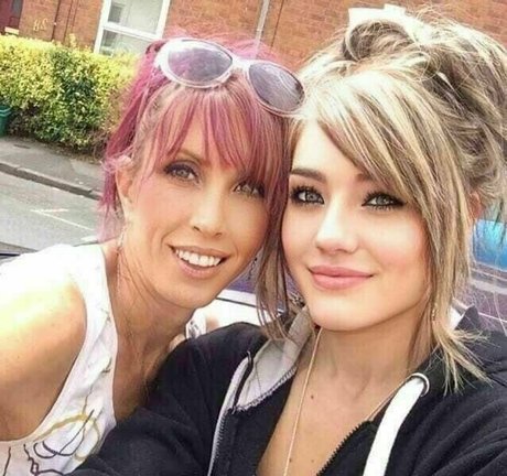 latina feet onlyfans hot sexy pics