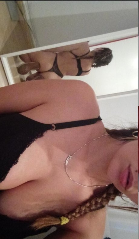 Paulasiri2 pornstar hot pics