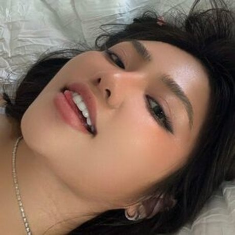 Ngannguyen model naked photos