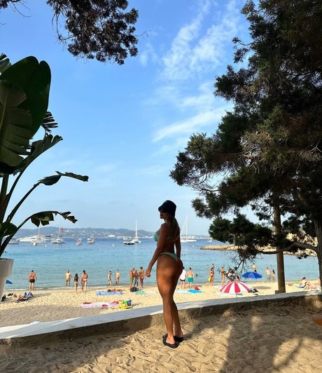 Erika Schneider model pornographic pictures