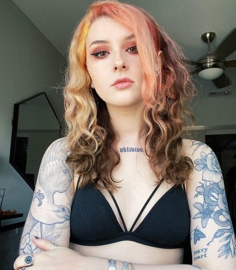 Mothica pornstar perfect archive