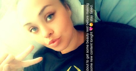 nicolette xx model adult picture