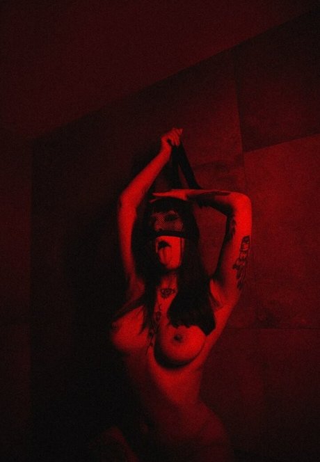 Natth pornstar erotic pictures