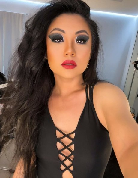 Tina Guo high quality pornstar archive