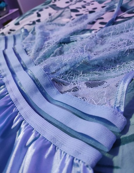 nzcheeks erotic model galleries