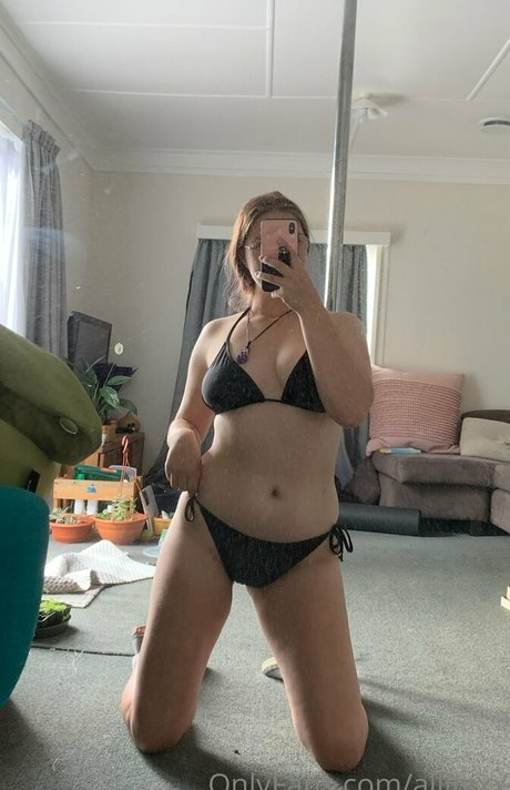 allinixx naked star gallery