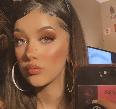 Chlo Poko hot pornstar pic