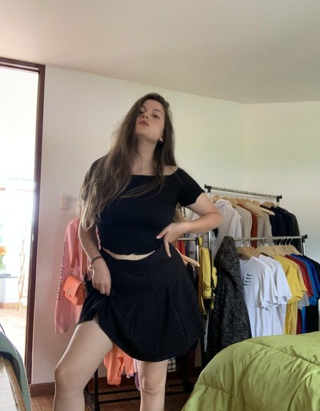 mirror selfie onlyfans hot porn pic