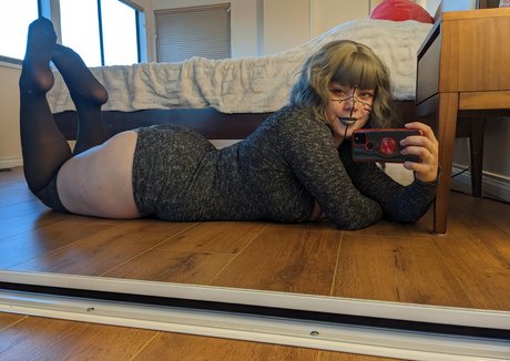 Naomioop model naked galleries