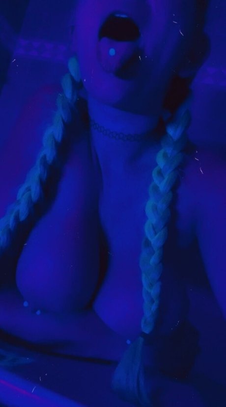 elizabethhill adult model photos