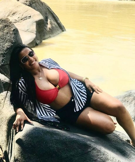 Dalila Silva Souza star exclusive picture