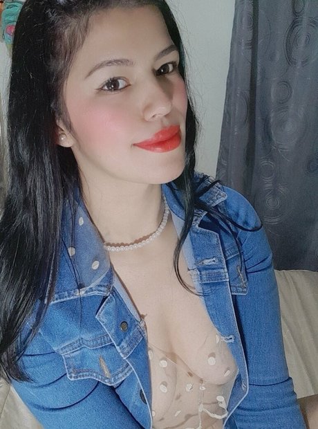 Elvira nudes star image