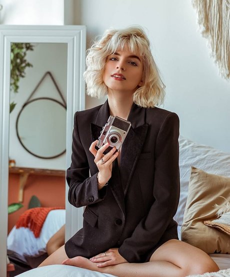 non nude onlyfans hot pic