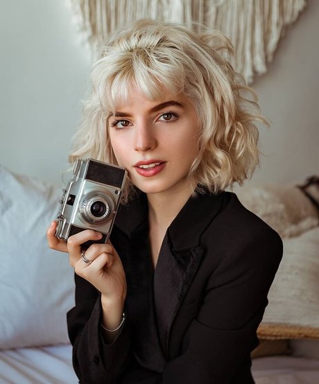 Karina Martins porn model picture