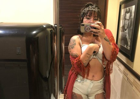 uosipaw model pretty gallery