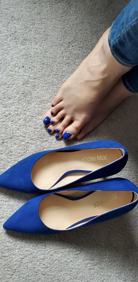 skinny milf onlyfans xxx photos