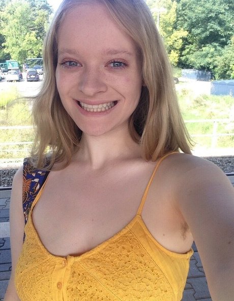 blackbloodridge model xxx pic