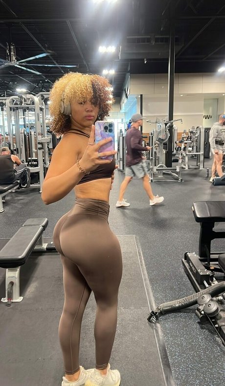 Heaven Collins pretty star archive