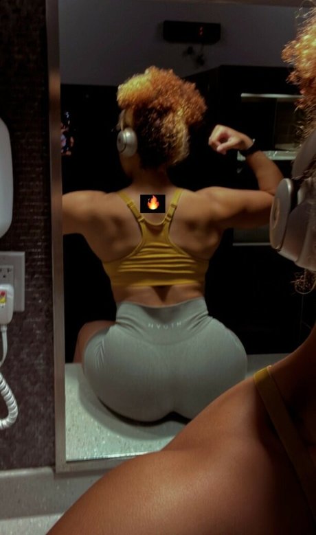 Heaven Collins sexy pornstar galleries