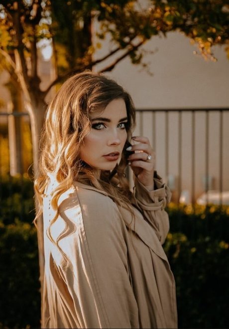 Justseum sexy pornstar picture