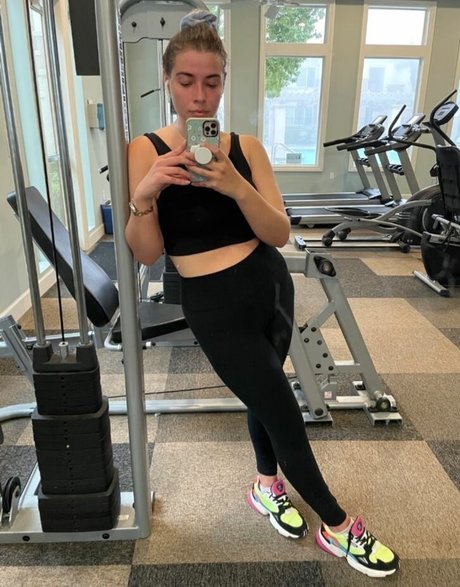 Justseum model nude img