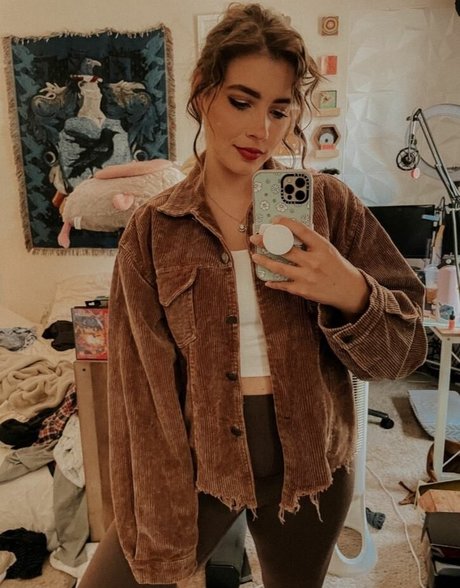 Justseum hot star pic