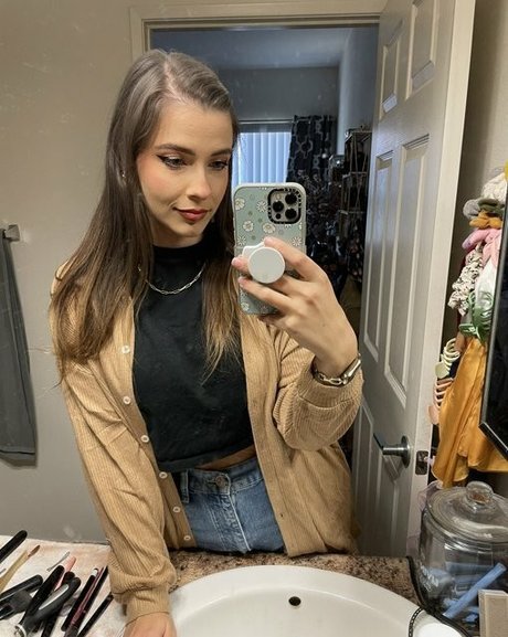 Justseum free star photo