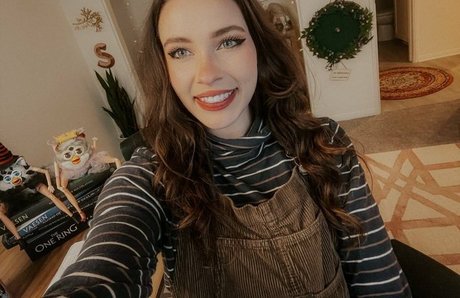 Justseum hot star gallery