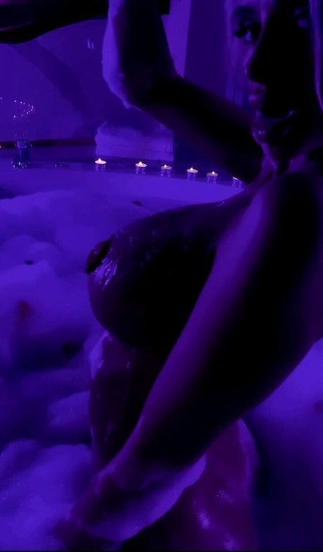 Marta Mayer naked star galleries