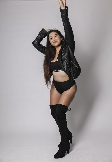 SukeshaRay pornstar perfect images