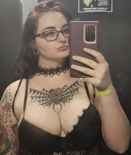 Abhor mistress hot star picture