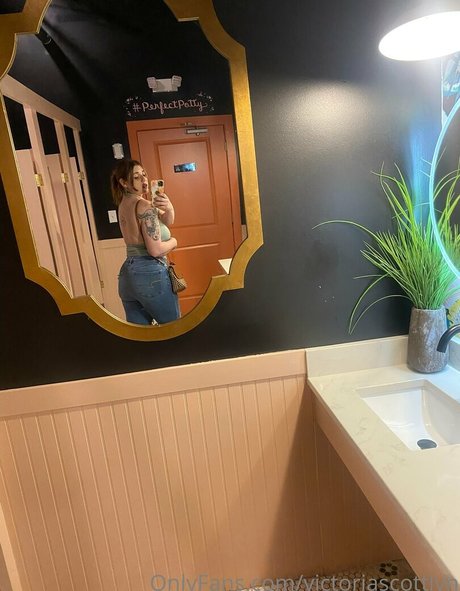 victoriascottlyn sex model img