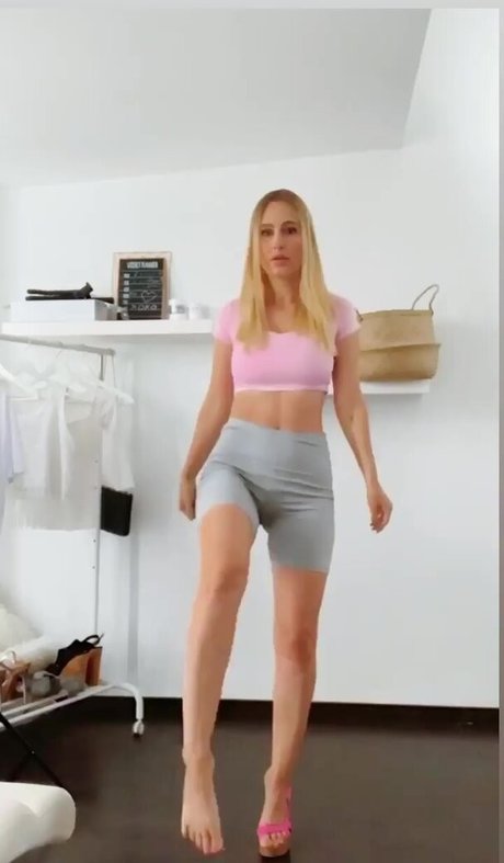 Chrissy xoxo model naked photos