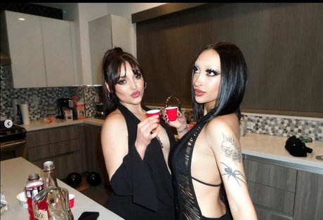 bernaarose erotic model galleries