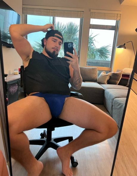 calantxxx erotic model pictures