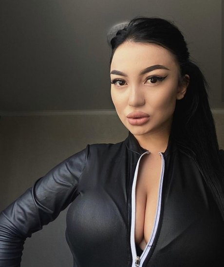 Dakarimova Zhansaya model sexy images