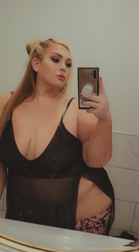lindseefoxxx pornstar xxx pic