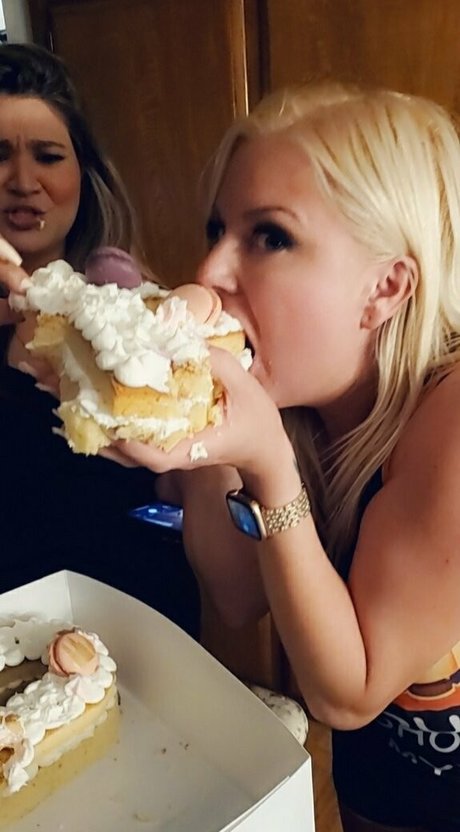 lindseefoxxx pretty actress archive