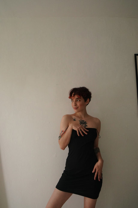 Megakikiboy star porn image